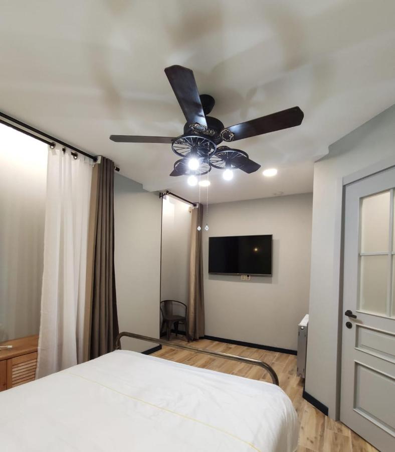 Qin Boutique Hotel Τυφλίδα Εξωτερικό φωτογραφία