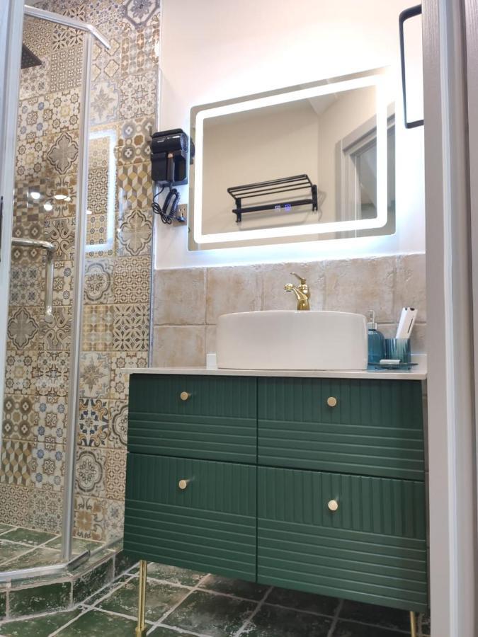 Qin Boutique Hotel Τυφλίδα Εξωτερικό φωτογραφία