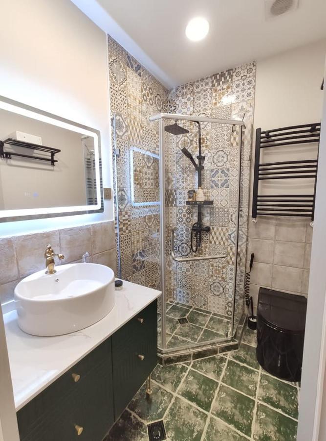 Qin Boutique Hotel Τυφλίδα Εξωτερικό φωτογραφία